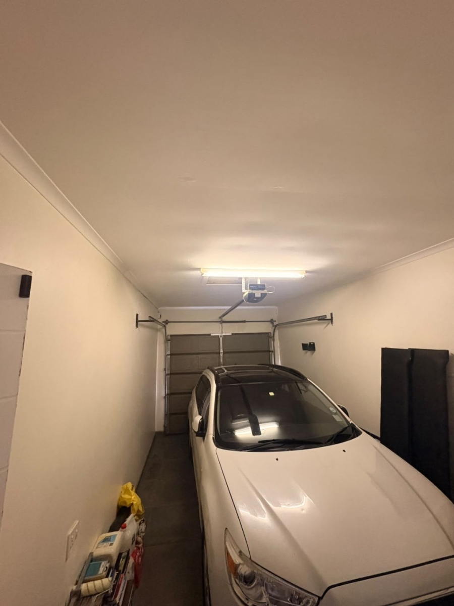 3 Bedroom Property for Sale in Cove Rock Eastern Cape